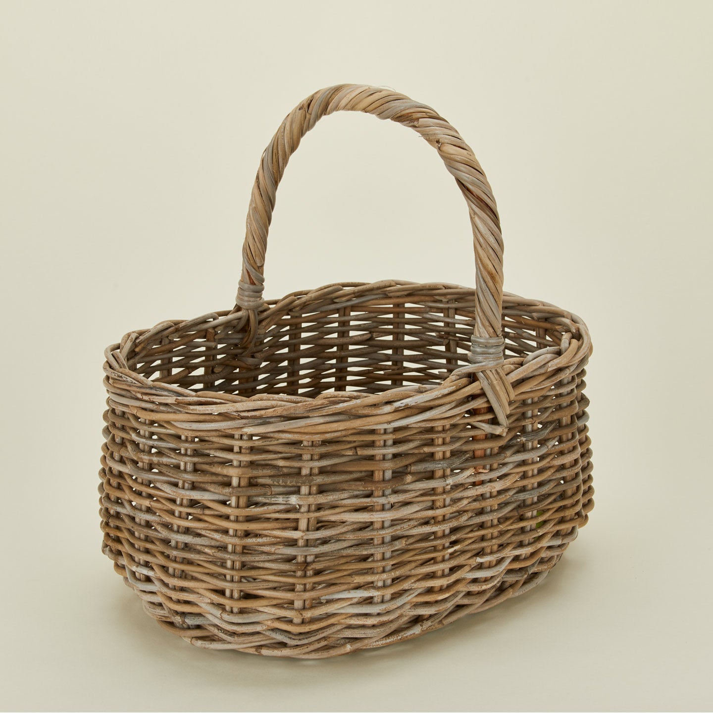 Detailed view of Basketly rattan market basket