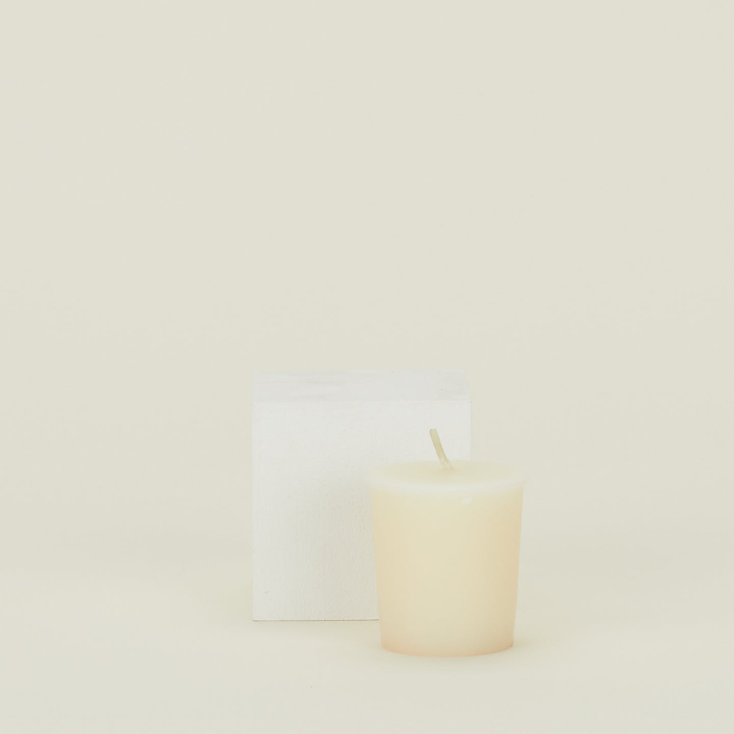 Danica votive in ivory