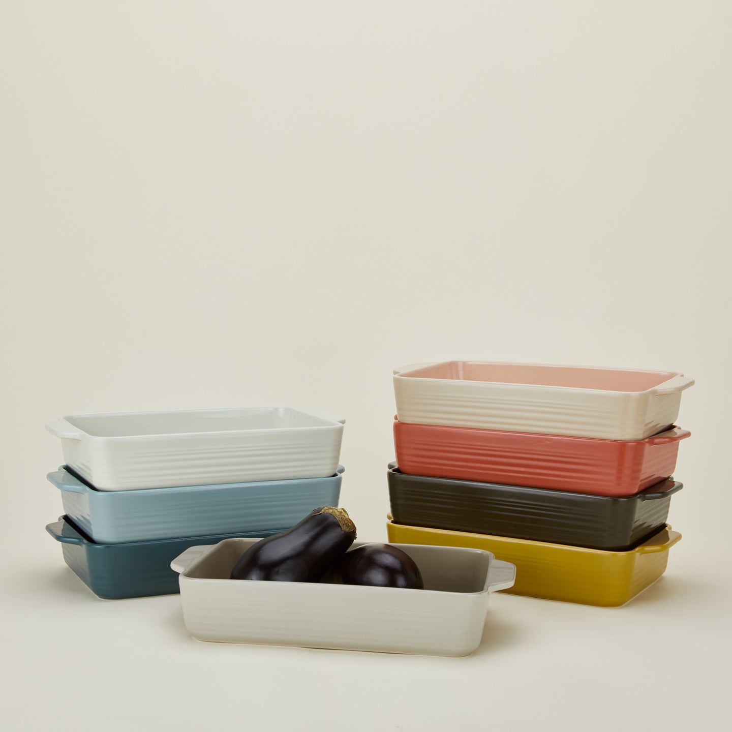 9" x 13" bakeware in various colors