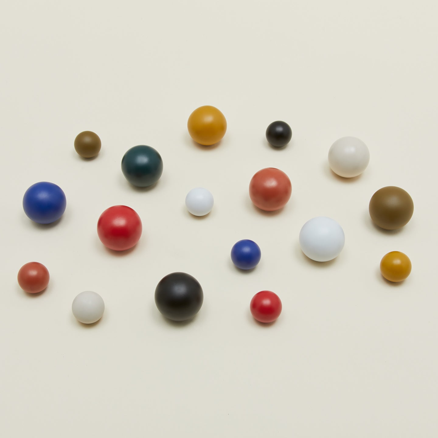 Sphere knobs in various sizes in various colors