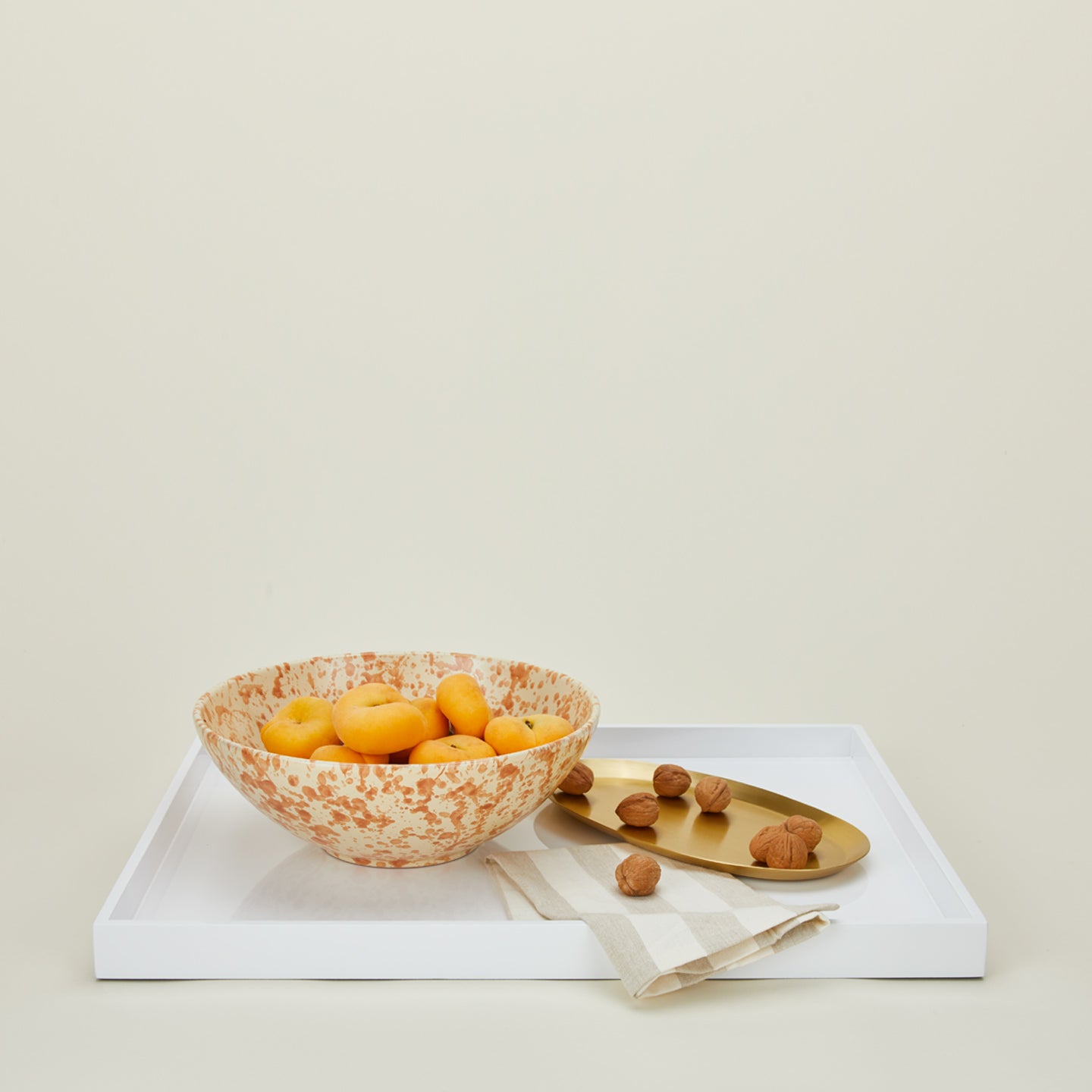 Large essential tray in white