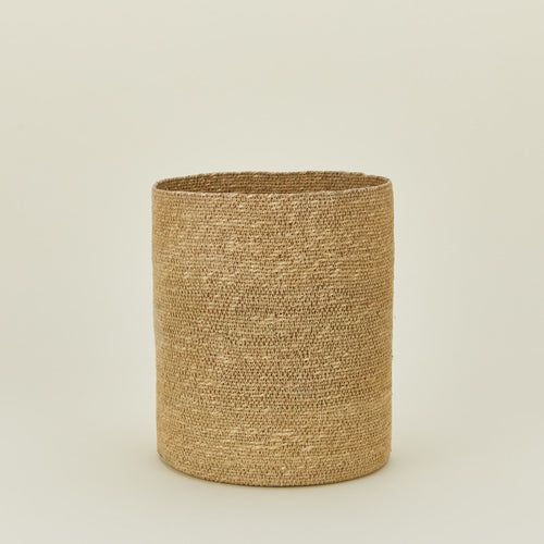 Essential woven wastebasket in natural