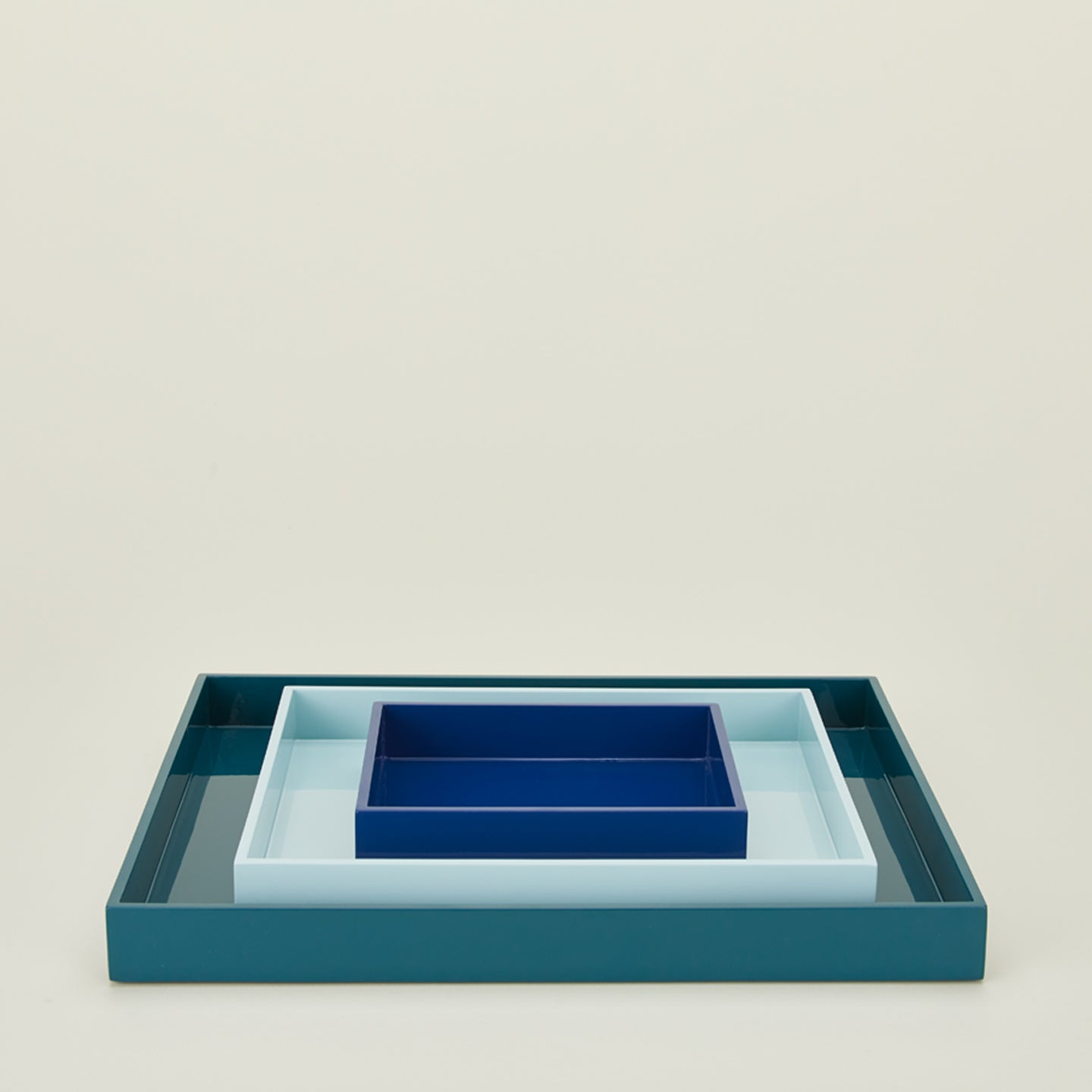 Essential nested trays in blues