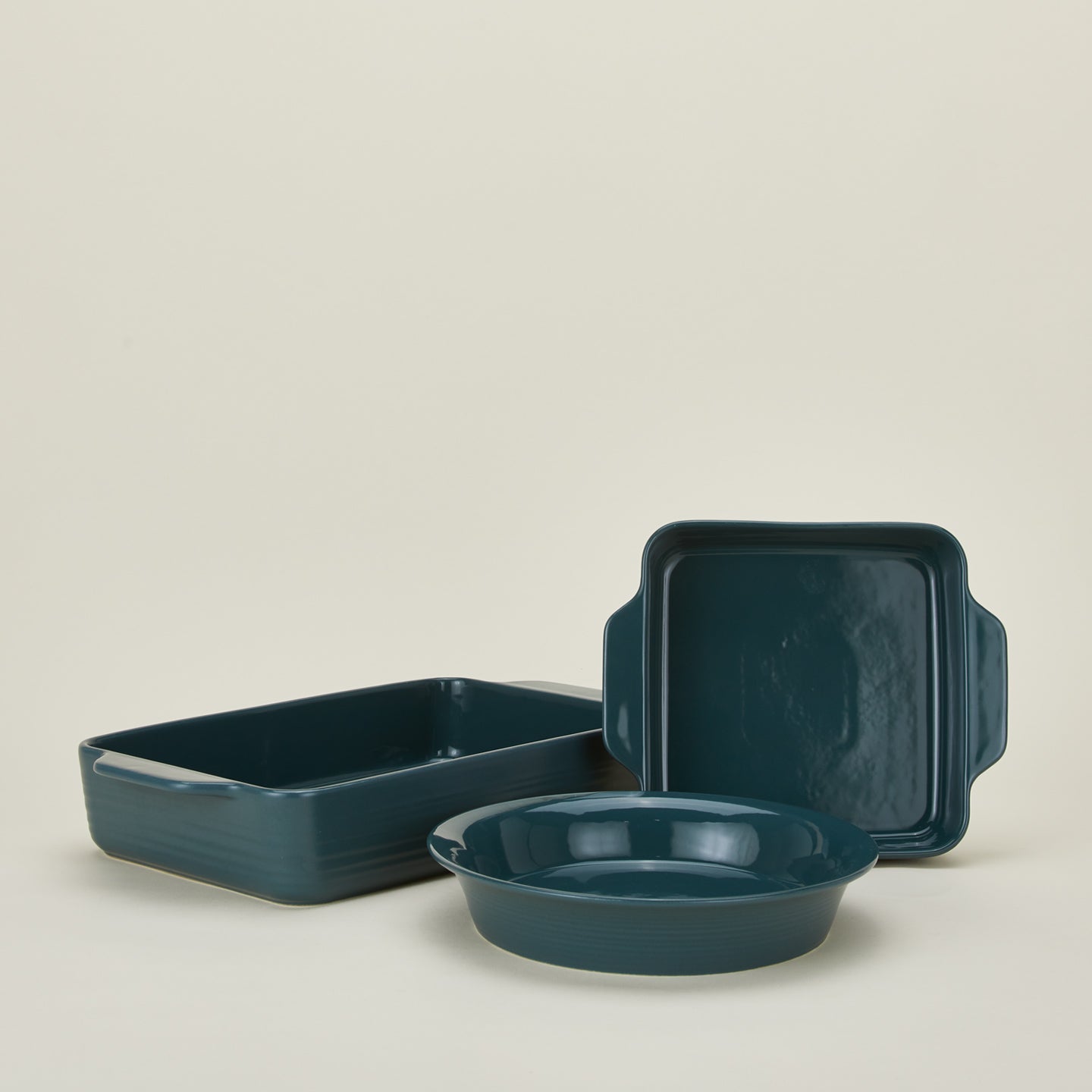 Essential Bakeware bundle in peacock with 8x8, 9x13, and pie dish