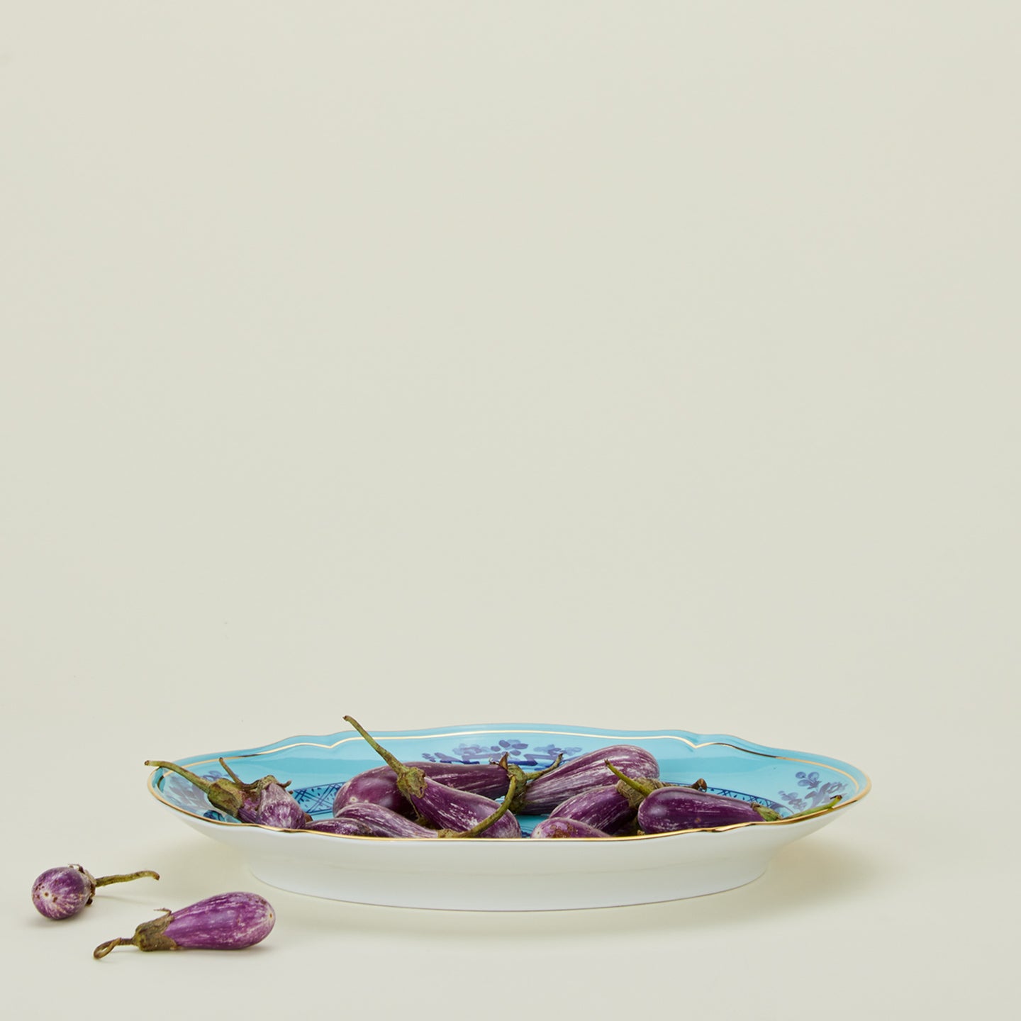 Ginori oval platter in iris with eggplants