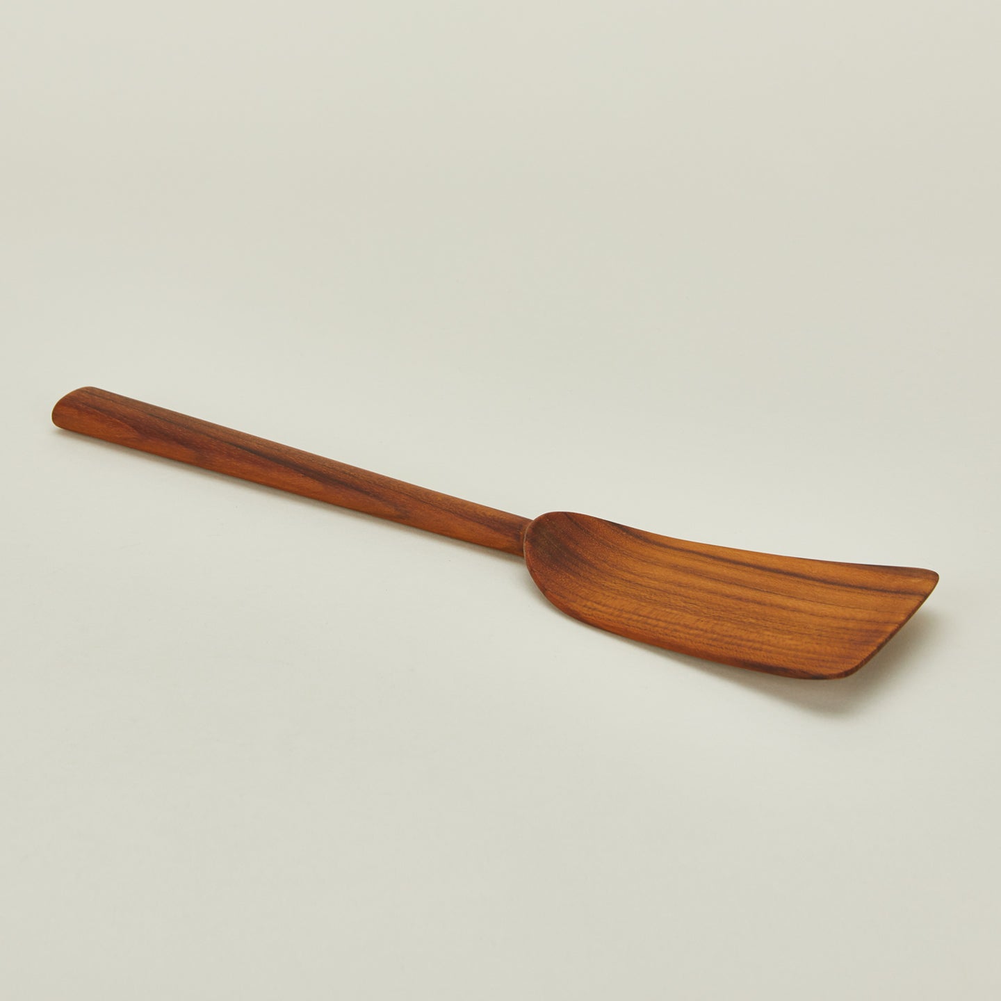 Detailed view of Teak wide spatula