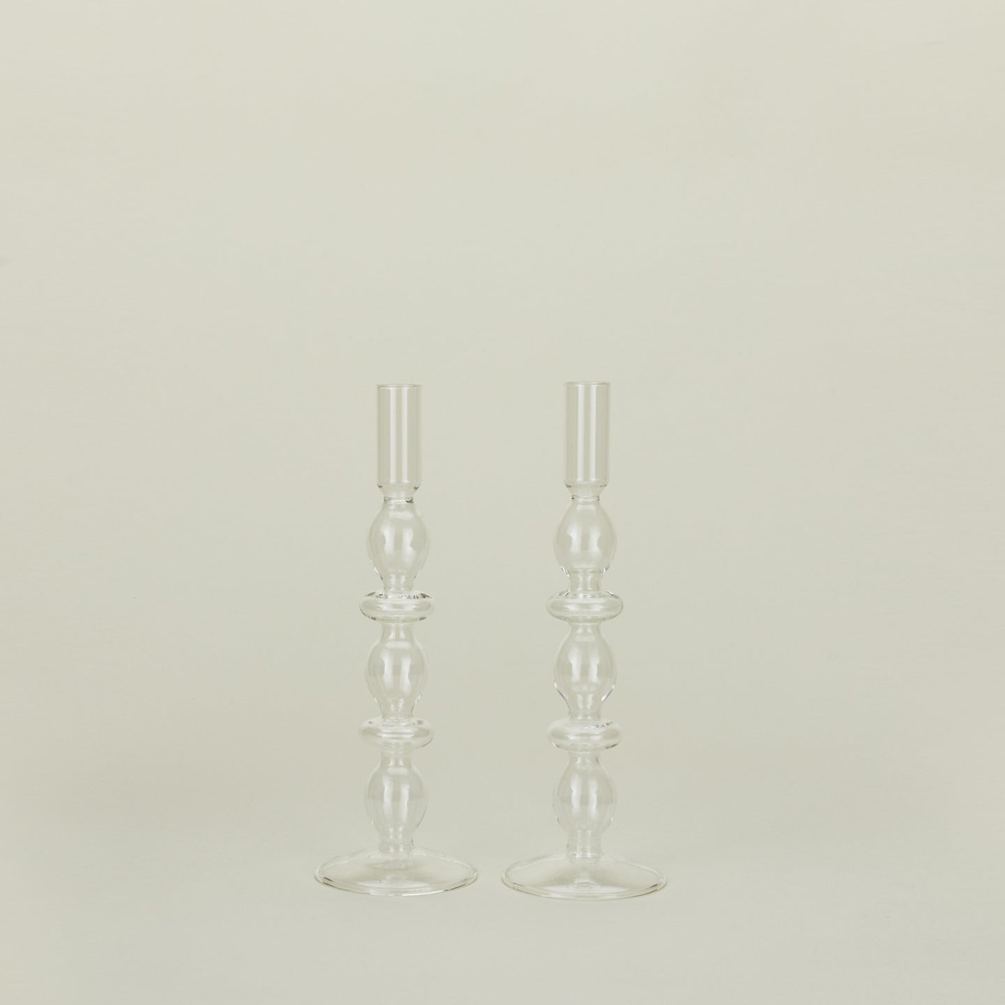 Disk candle holder in clear