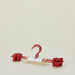 Clip hangers in poppy