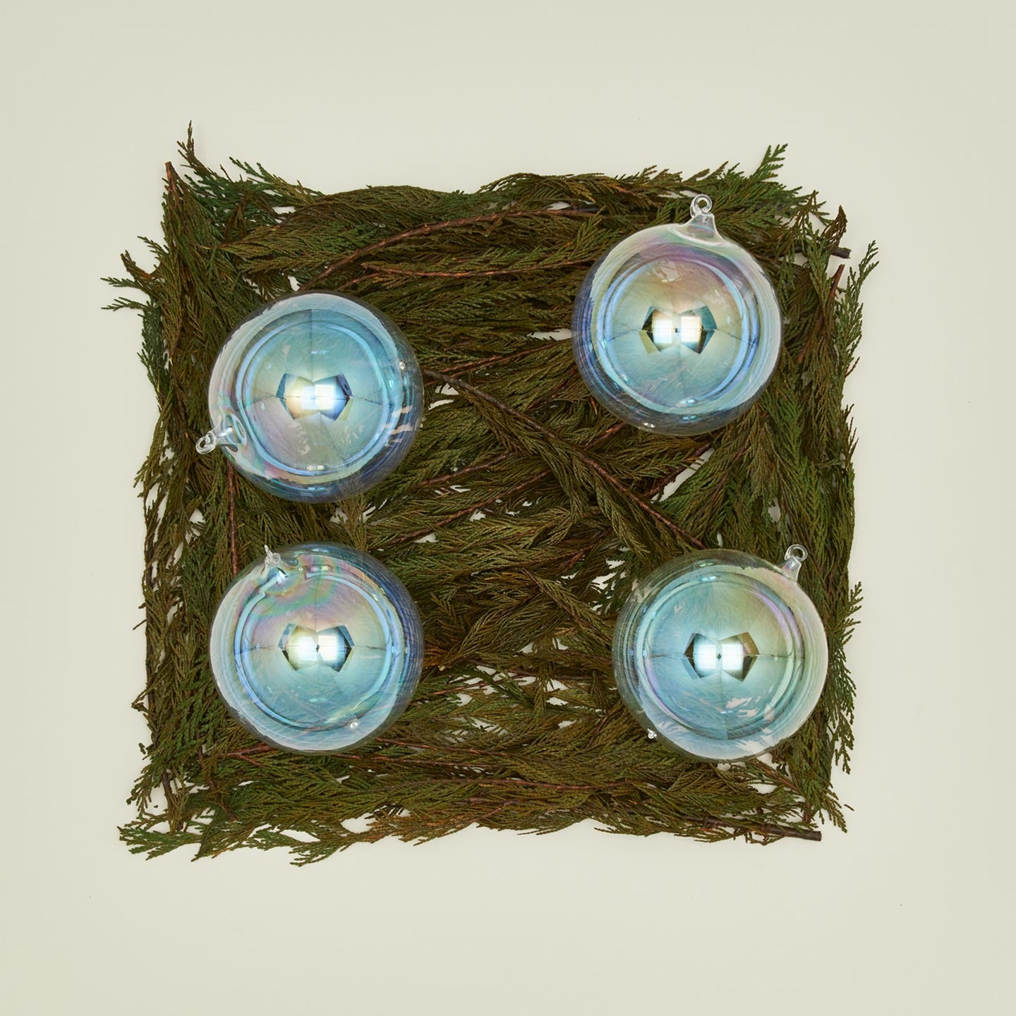 Oberfrankische iridescent glass ornament