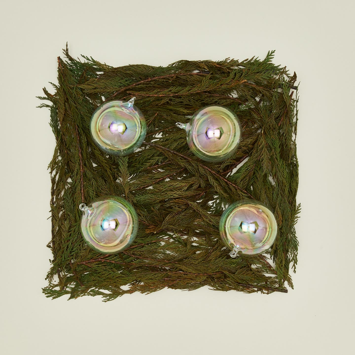 Oberfrankische iridescent glass ornament