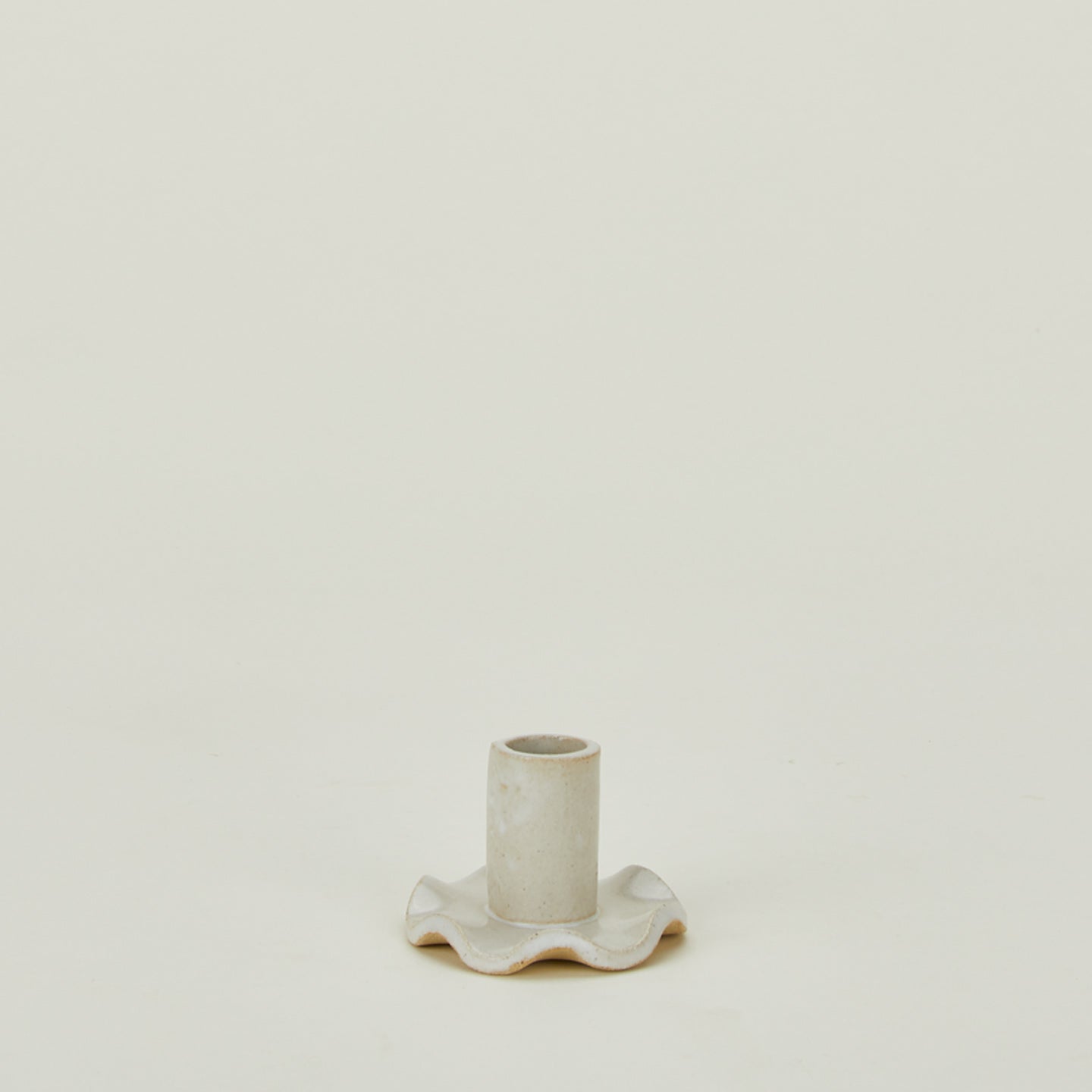 Ruffle edge candle holder