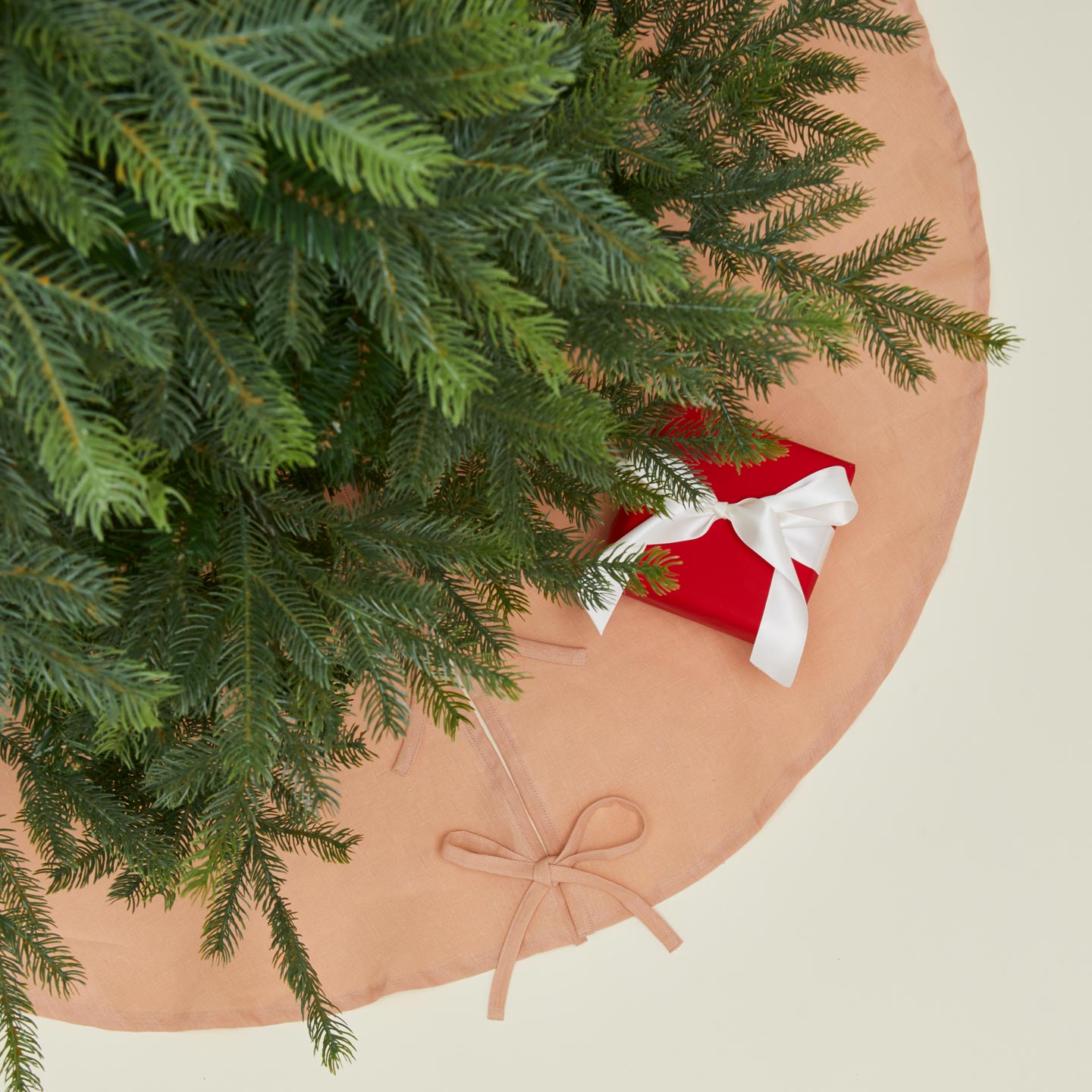 Simple Linen Tree Skirt  in blush