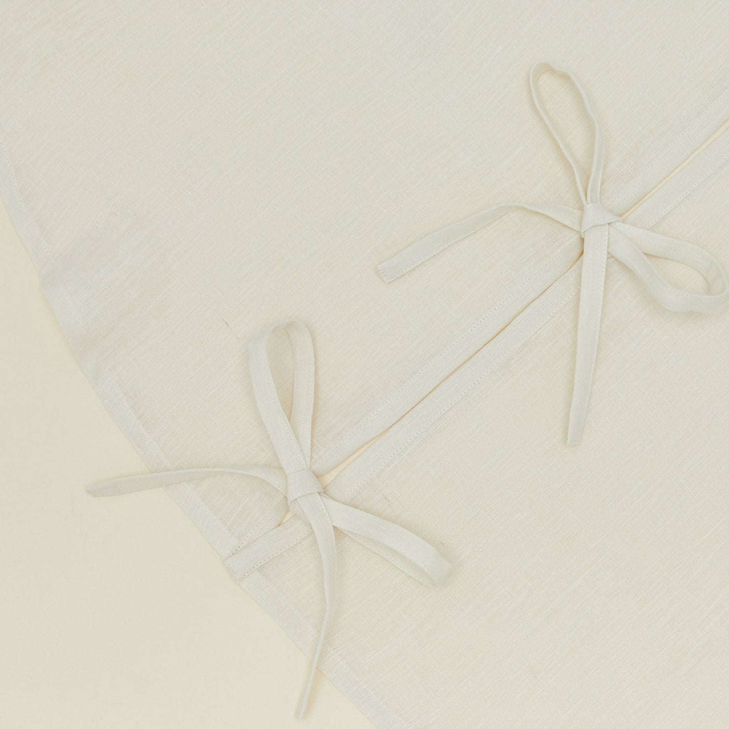 Close up view of Simple Linen Tree Skirt 