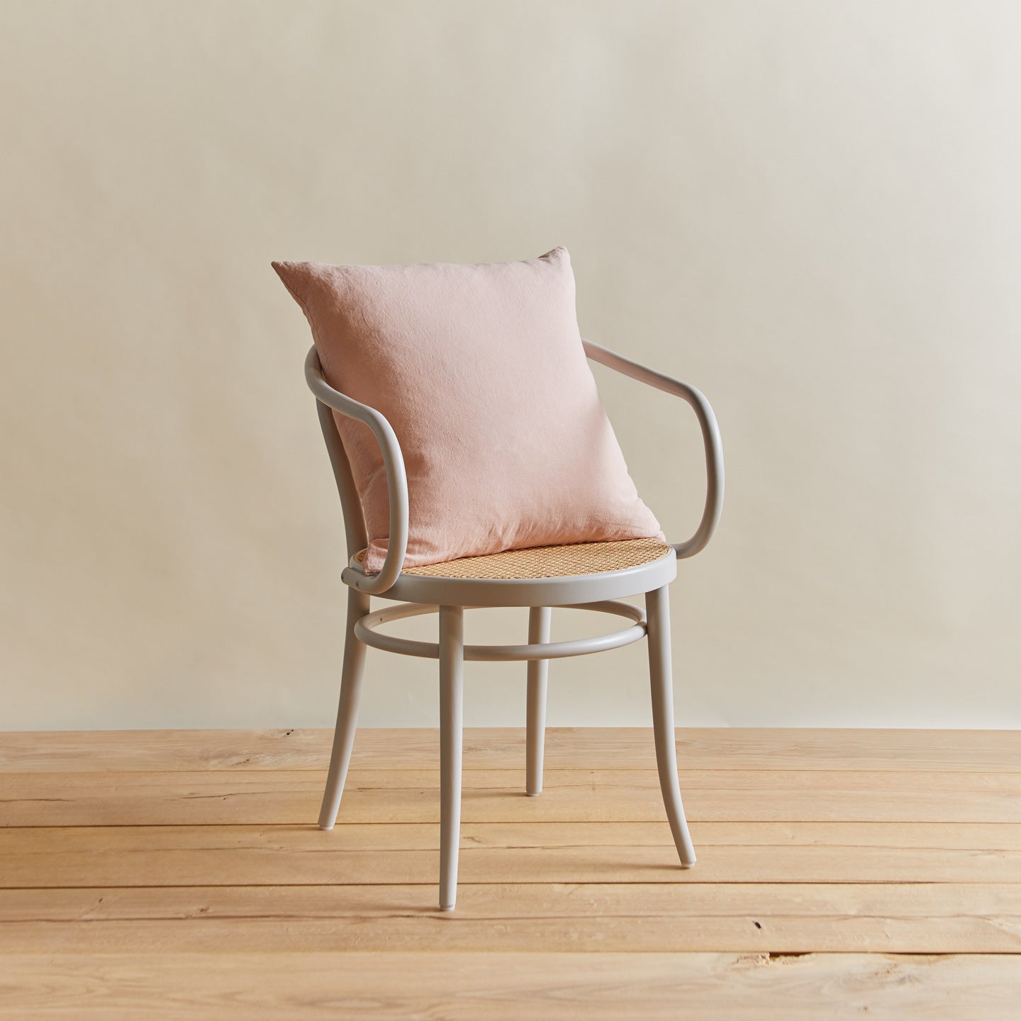 Simple linen pillow in blush