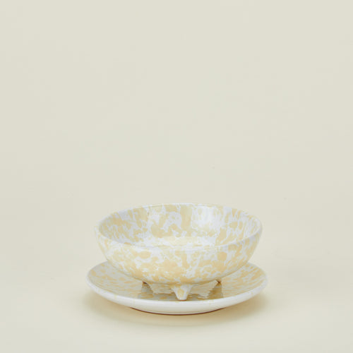 Splatterware berry bowl in ivory and white