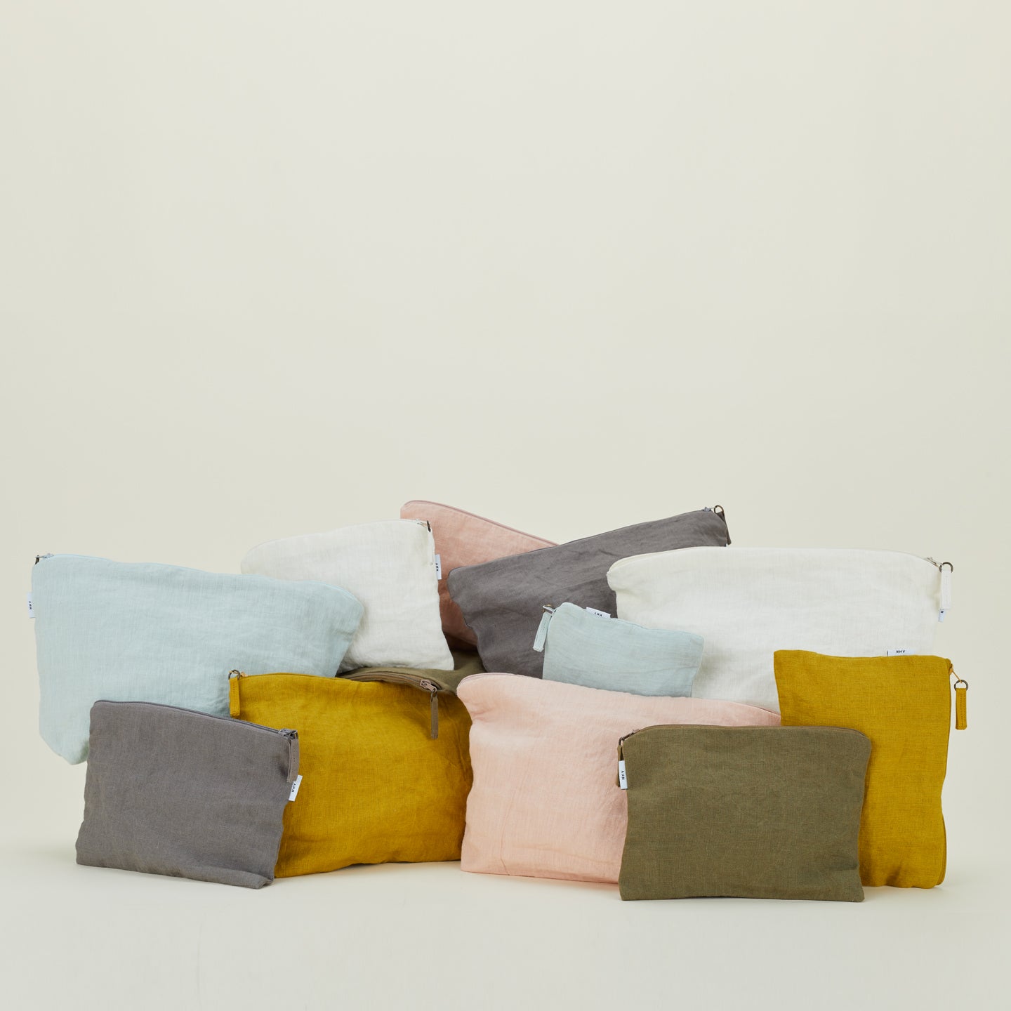 Simple Linen Zipper Pouch - Blush